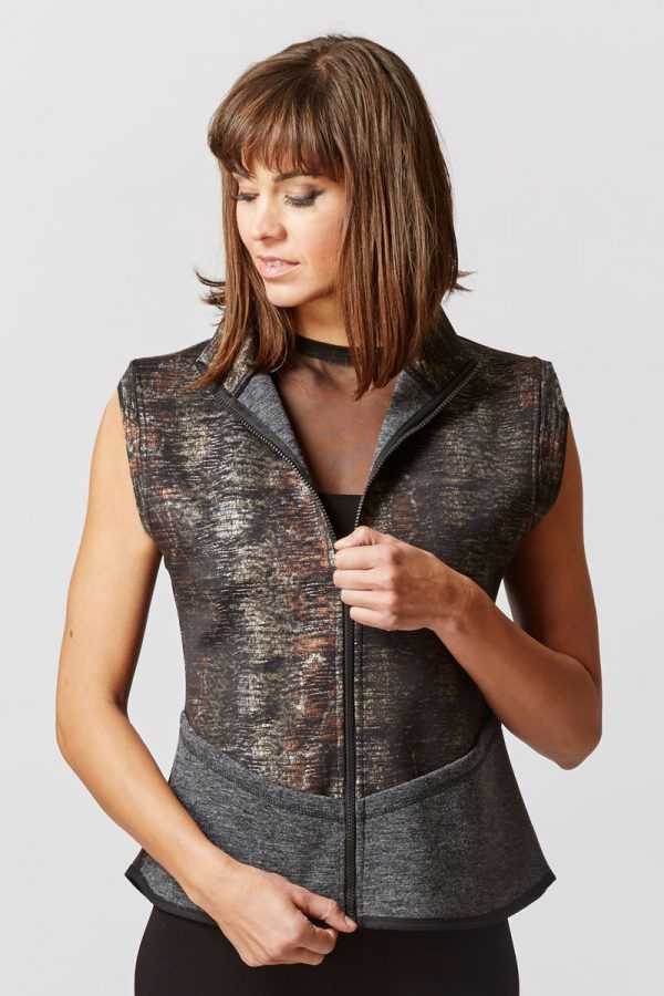 reversible-luxe-cropped-gilet-snake-grey-main …